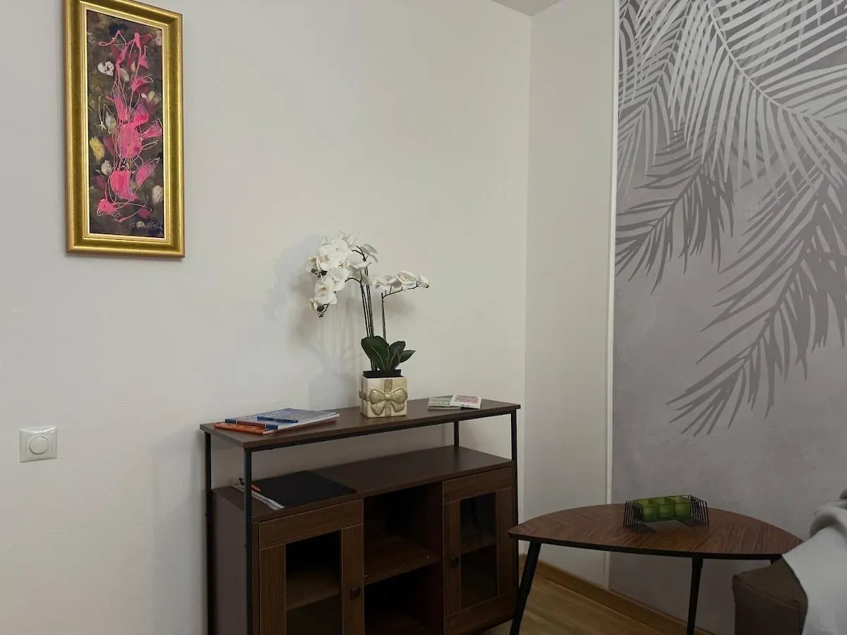 Elegant Stay Arcul De Triumf بوخارست 0*,